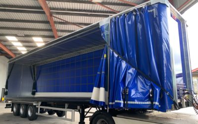How to safely operate curtains on a curtain sided trailer